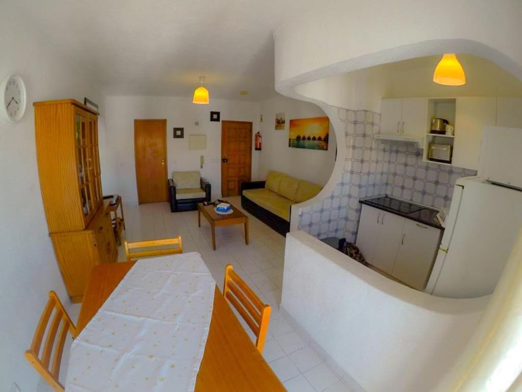 Apartamento T1 Com Piscina, Em Montechoro, Albufeira, Algarve Appartamento Esterno foto