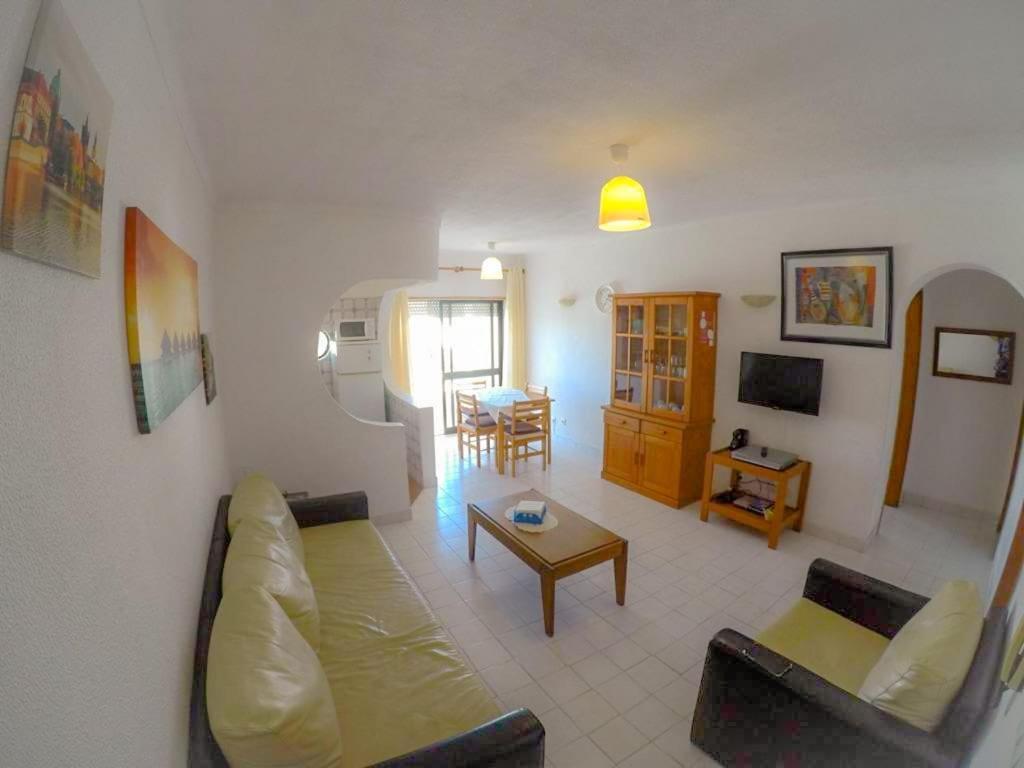 Apartamento T1 Com Piscina, Em Montechoro, Albufeira, Algarve Appartamento Esterno foto