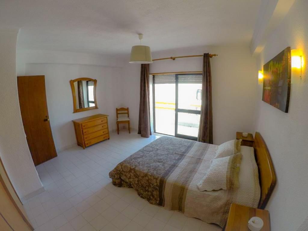 Apartamento T1 Com Piscina, Em Montechoro, Albufeira, Algarve Appartamento Esterno foto