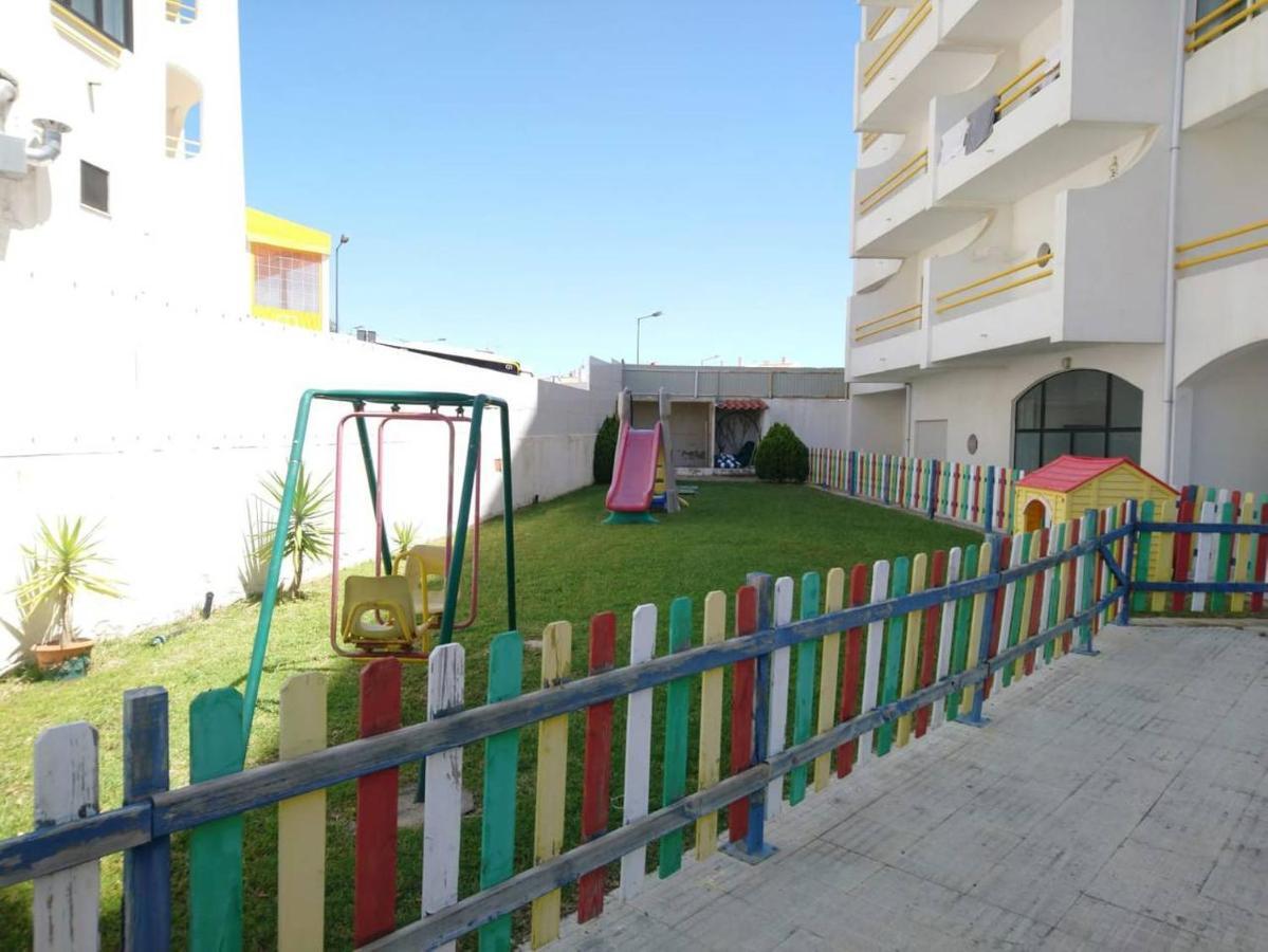 Apartamento T1 Com Piscina, Em Montechoro, Albufeira, Algarve Appartamento Esterno foto